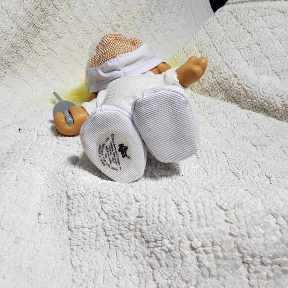 Vtg Troll Doll 4 1/2" Russ Fencing Fencer YELLOW Hair & Foil Mask - Picture 3 of 3